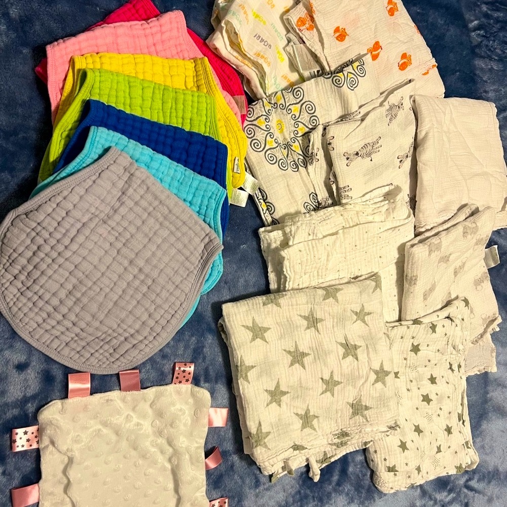 Muslin Soft Swaddle Blankets and Burp Clothes